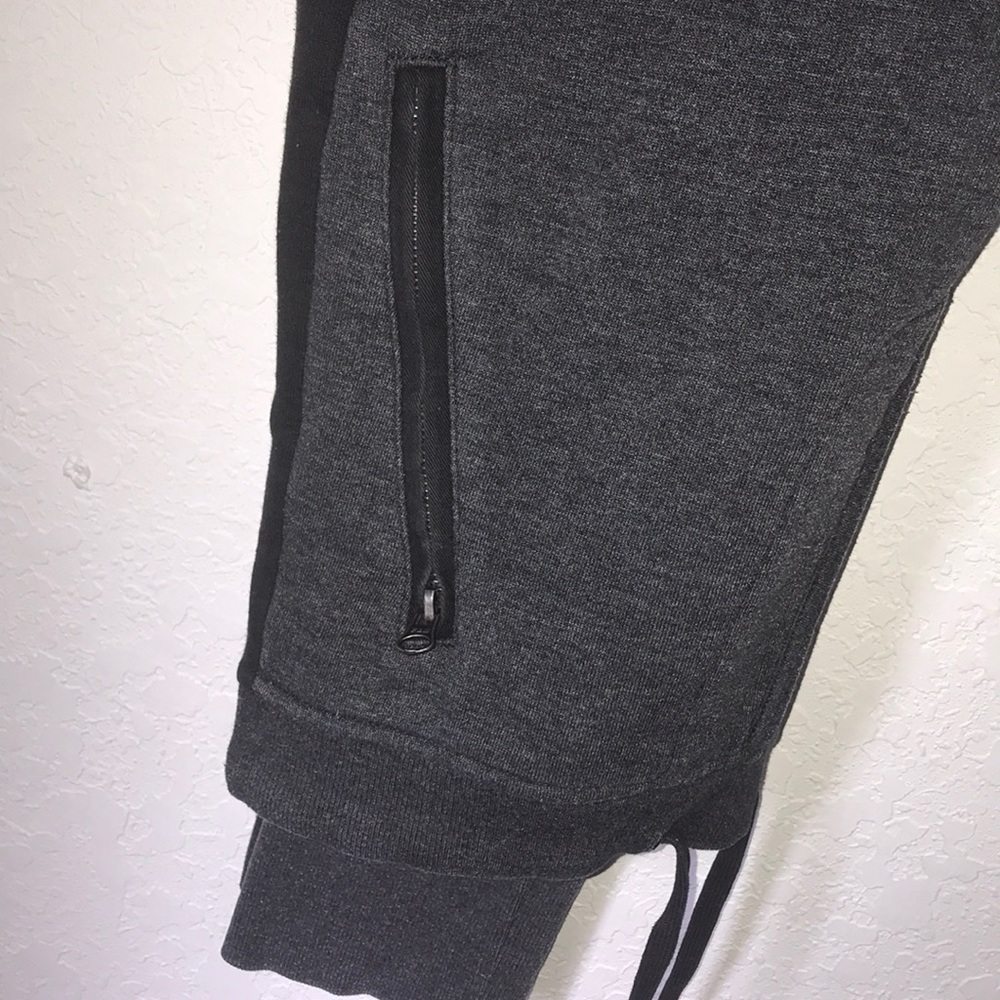 Joggers - Picture 2 of 5